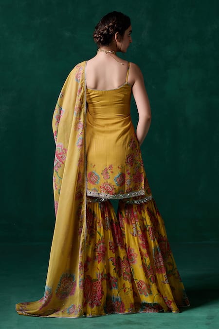 Lashkaraa Yellow Georgette Sequins, Mirrors, Stones, Floral Zari Kurta And Sharara Set Online at Aza Fashions Lashkaraa_Yellow Georgette Sequins, Mirrors, Stones, Floral Zari Kurta And Sharara Set _Online_at_Aza_Fashions