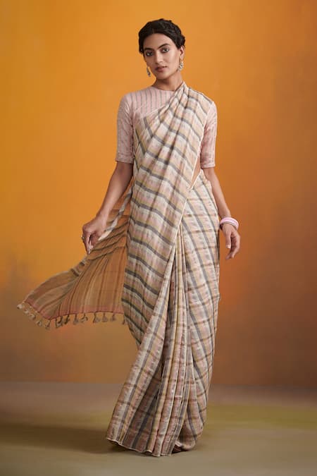 Dressfolk Beige Linen Checkered Aaina Handloom Saree With Unstitched Blouse Piece 