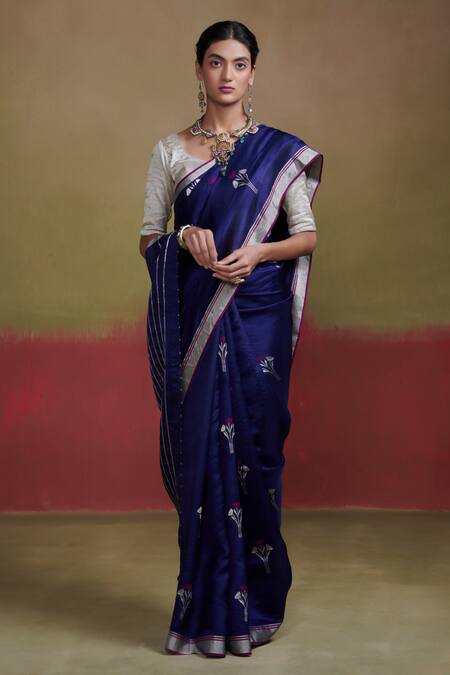 Buy_Dressfolk_Blue Silk Embroidery Floral Woven Saree With Running Blouse_Online_at_Aza_Fashions