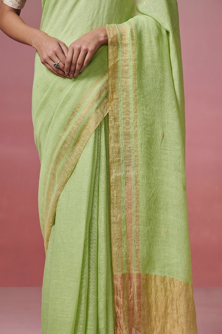 Buy Dressfolk Green Linen Handwoven Saree With Running Blouse Online at Aza Fashions Buy_Dressfolk_Green Linen Handwoven Saree With Running Blouse _Online_at_Aza_Fashions