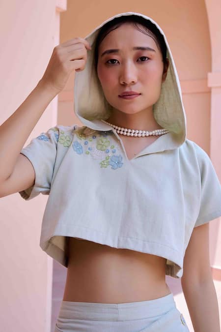 OurDve Grey Cotton Applique Round Neck Edwin Hoodie Crop Top With Skirt at Aza Fashions OurDve_Grey Cotton Applique Round Neck Edwin Hoodie Crop Top With Skirt _at_Aza_Fashions