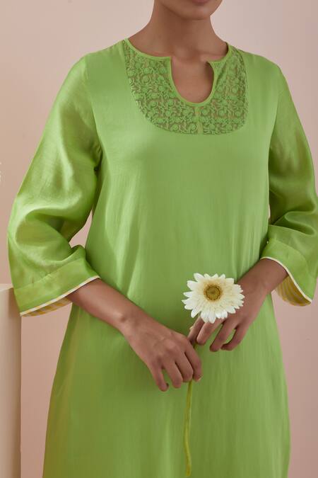 Shop_Vinusto_Green , Satin Embroidery, Lace Split V-neck Kurta Pant Set _Online_at_Aza_Fashions