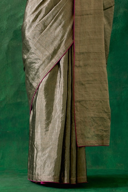 Buy Vinusto Black Silk, Handloom Cotton Zari V-neck Handcrafted Saree With Blouse Online at Aza Fashions Buy_Vinusto_Black Silk, Handloom Cotton Zari V-neck Handcrafted Saree With Blouse _Online_at_Aza_Fashions