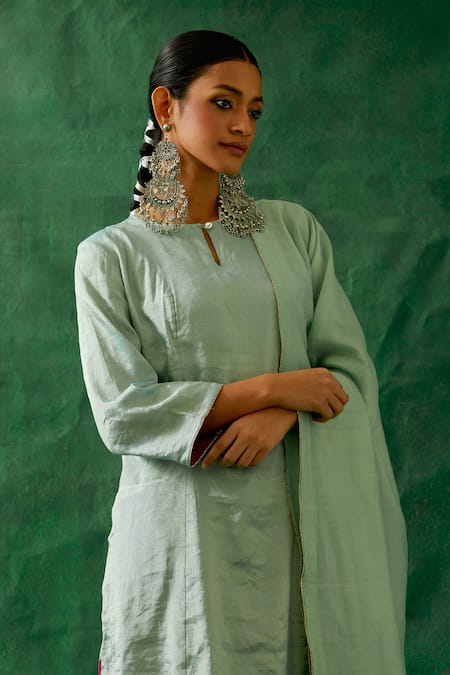 Shop Vinusto Silver Chanderi, Cotton Embroidery Round Neck Handwoven Straight Kurta Pant Set Online at Aza Fashions Shop_Vinusto_Silver Chanderi, Cotton Embroidery Round Neck Handwoven Straight Kurta Pant Set _Online_at_Aza_Fashions