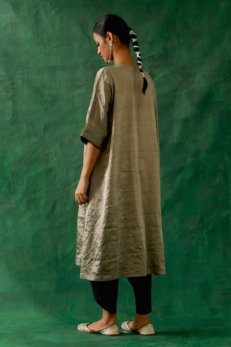 Vinusto Kaftan Kurta & Dhoti Salwar Set 