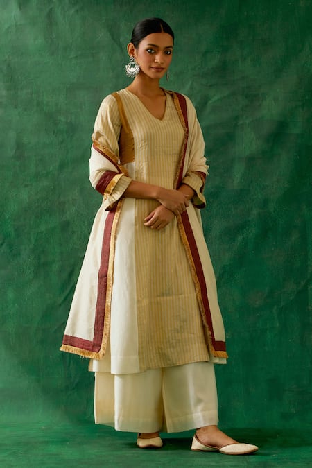 Vinusto Woven Striped Kurta Palazzo Set 