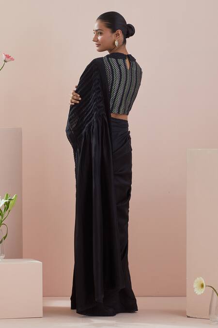 Buy_Vinusto_Black Chanderi, Cotton Embroidery Collared Handwoven Pintucks Saree With Blouse 