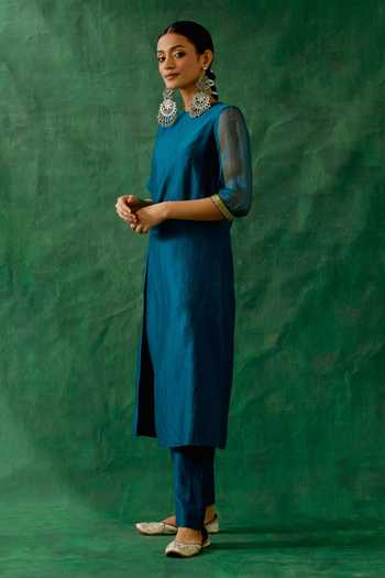 Vinusto Handwoven Chanderi Straight Kurta With Pant 