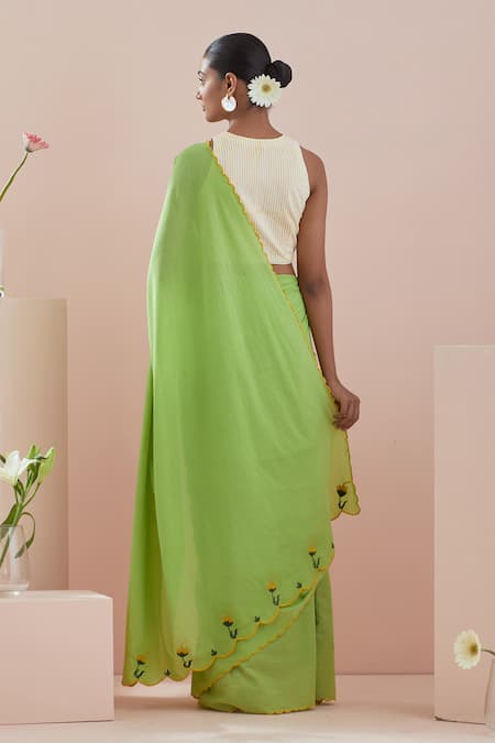 Shop Vinusto Green Cotton Embroidery Halter Neck Floral Scallop Saree With Blouse at Aza Fashions Shop_Vinusto_Green Cotton Embroidery Halter Neck Floral Scallop Saree With Blouse _at_Aza_Fashions