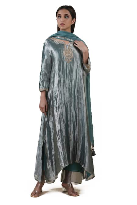 Bhavik Shah Embroidered Kurta Set 