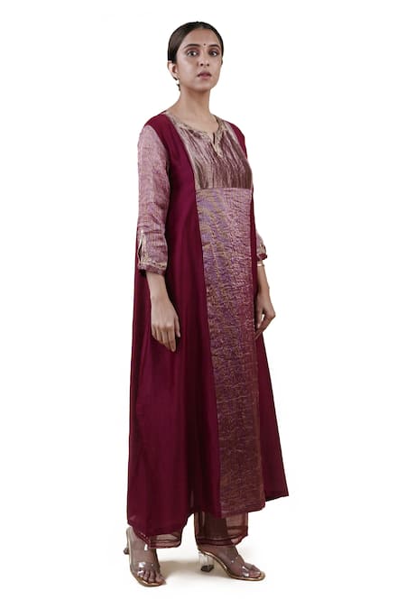 Bhavik Shah Maroon Dupatta Soft Organza, Kurta Chanderi Silk, Embroidered A-line Set Online at Aza Fashions Bhavik Shah_Maroon Dupatta Soft Organza, Kurta Chanderi Silk, Embroidered A-line Set _Online_at_Aza_Fashions