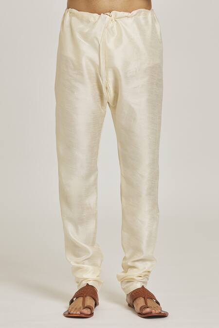 Arihant Rai Sinha Green Jacquard, Silk Embroidery Floral Bundi And Kurta Set at Aza Fashions Arihant Rai Sinha_Green Jacquard, Silk Embroidery Floral Bundi And Kurta Set_at_Aza_Fashions