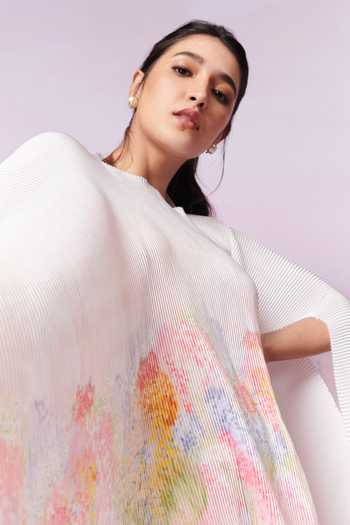 Shop Moh India Pink Cape Poly Stain Print Strawberry Closed Meadow Pleated With Trouser Online at Aza Fashions Shop_Moh India_Pink Cape Poly Stain Print Strawberry Closed Meadow Pleated With Trouser _Online_at_Aza_Fashions