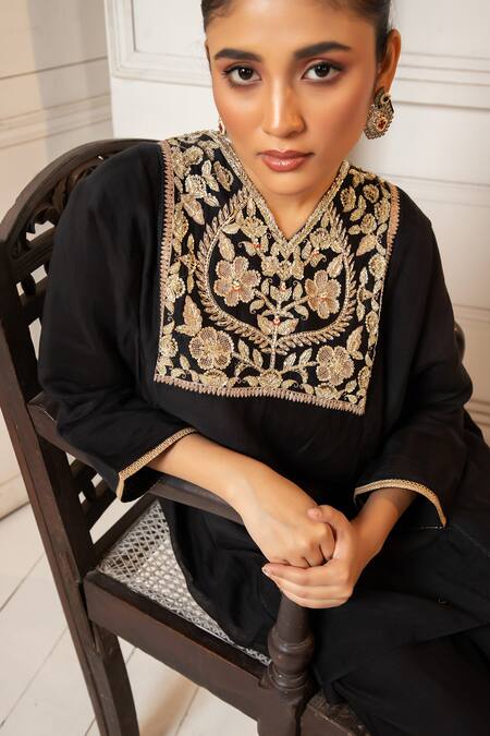 Oshi By Shikha Black Chanderi Marori Embroidered Pheran With Pant Online at Aza Fashions Oshi By Shikha_Black Chanderi Marori Embroidered Pheran With Pant_Online_at_Aza_Fashions