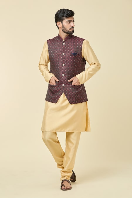 Aryavir Malhotra Woven Bundi Kurta Set 