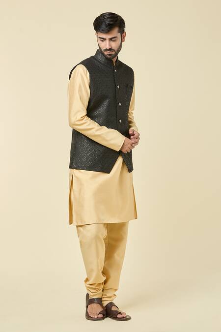 Arihant Rai Sinha Black Silk Sequins Embroidered Bundi Set at Aza Fashions Arihant Rai Sinha_Black Silk Sequins Embroidered Bundi Set _at_Aza_Fashions