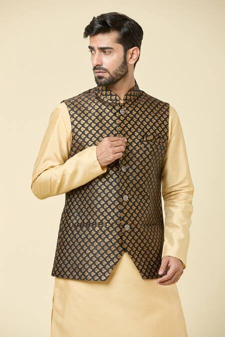 Buy Arihant Rai Sinha Black Jacquard, Silk Woven Bundi Kurta Set Buy_Arihant Rai Sinha_Black Jacquard, Silk Woven Bundi Kurta Set
