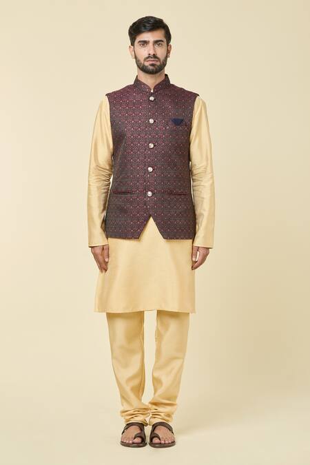 Arihant Rai Sinha Maroon Jacquard Sequins, Embroidery Woven Floral Vine Bundi Online at Aza Fashions Arihant Rai Sinha_Maroon Jacquard Sequins, Embroidery Woven Floral Vine Bundi _Online_at_Aza_Fashions