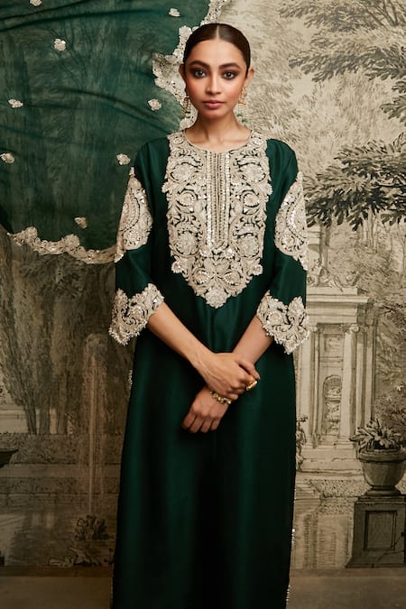 Prisho Gota Embroidered Floral Kurta Pant Set 