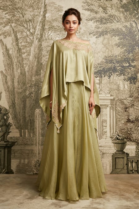 Prisho Asymmetric Neck Kaftan With Skirt 