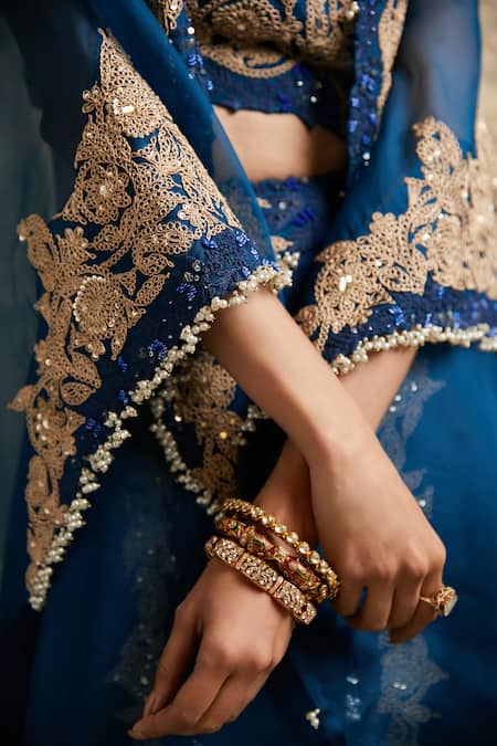 Prisho Dori Detailed Lehenga Set With Cape 