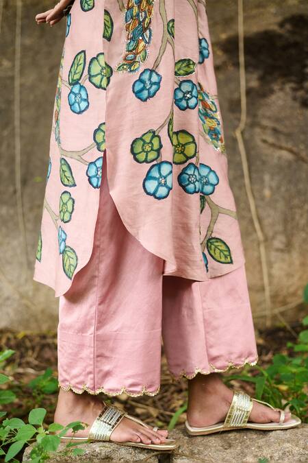 Aamra By Lavanya Pink Cotton, Silk Sequins V-neck Sandrose Kalamkari Peacock Kurta With Pant Online at Aza Fashions Aamra By Lavanya_Pink Cotton, Silk Sequins V-neck Sandrose Kalamkari Peacock Kurta With Pant_Online_at_Aza_Fashions