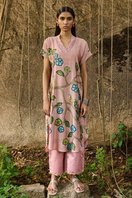 Shop Aamra By Lavanya Pink Cotton, Silk Sequins V-neck Sandrose Kalamkari Peacock Kurta With Pant Online at Aza Fashions Shop_Aamra By Lavanya_Pink Cotton, Silk Sequins V-neck Sandrose Kalamkari Peacock Kurta With Pant_Online_at_Aza_Fashions