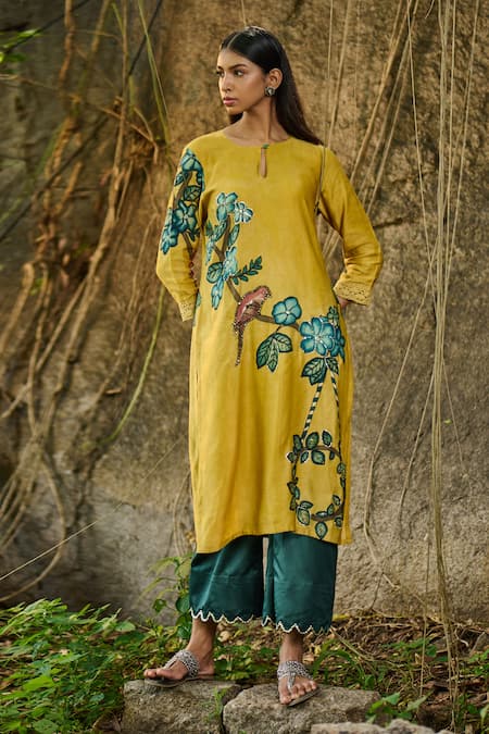 Aamra By Lavanya Yellow Cotton, Silk, Linen Embroidery, Sequins Kalamkari Parrot Kurta With Pant at Aza Fashions Aamra By Lavanya_Yellow Cotton, Silk, Linen Embroidery, Sequins Kalamkari Parrot Kurta With Pant_at_Aza_Fashions