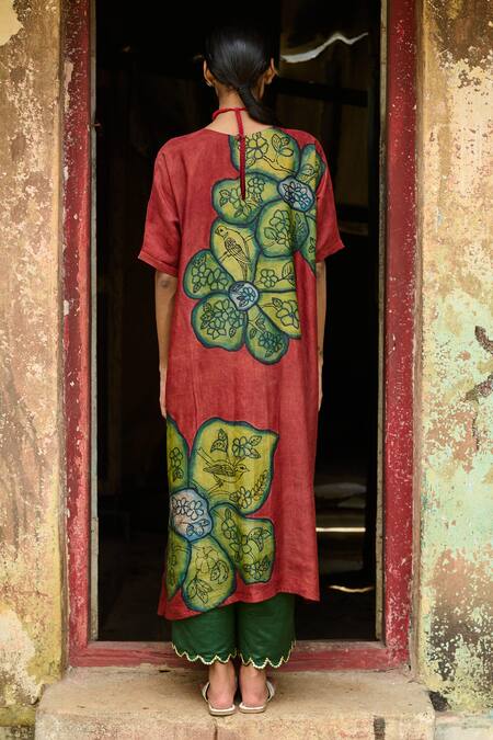 Shop_Aamra By Lavanya_Maroon Cotton, Silk Embroidery, Kalamkari Floral Oversize Kurta With Pant _at_Aza_Fashions