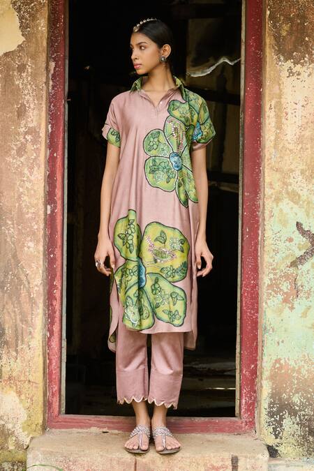 Shop_Aamra By Lavanya_Pink Cotton, Silk Embroidery, Sandrose Kalamkari Floral Shirt Kurta With Pant_Online_at_Aza_Fashions