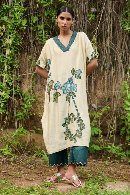 Buy Aamra By Lavanya Ivory Cotton, Silk Sequins V-neck Kalamkari Parrot Kurta And Pant Set Online at Aza Fashions Buy_Aamra By Lavanya_Ivory Cotton, Silk Sequins V-neck Kalamkari Parrot Kurta And Pant Set_Online_at_Aza_Fashions