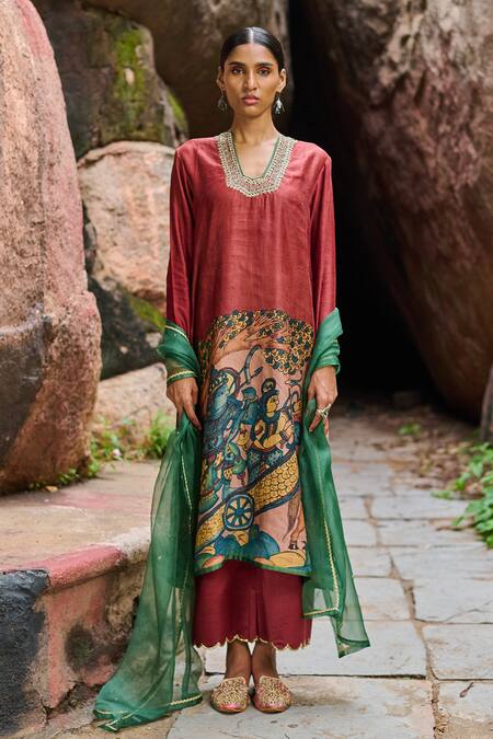 Shop_Aamra By Lavanya_Maroon Cotton, Silk Sequins, Embroidery V-neck Sena Kalamkari Kurta Set _Online_at_Aza_Fashions