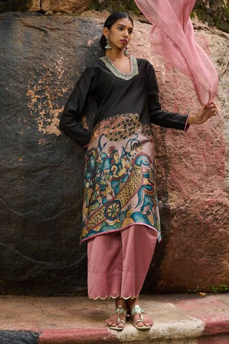 Aamra By Lavanya Black Cotton, Silk, Linen Sequins, Embroidery Noir Sena Kalamkari Kurta Set at Aza Fashions Aamra By Lavanya_Black Cotton, Silk, Linen Sequins, Embroidery Noir Sena Kalamkari Kurta Set_at_Aza_Fashions