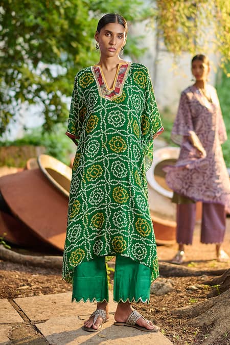 Buy Aamra By Lavanya Green Georgette Embroidery, Sequins V-neck Bandhani Print Kaftan With Pant Online at Aza Fashions Buy_Aamra By Lavanya_Green Georgette Embroidery, Sequins V-neck Bandhani Print Kaftan With Pant_Online_at_Aza_Fashions