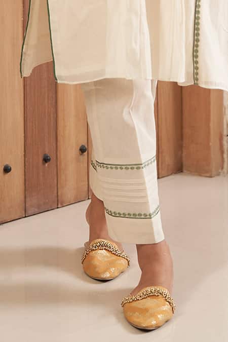 Buy_Samatvam By Anjali Bhaskar_Beige Cotton Lace, Tassels, Embroidery Bella Floral Applique Kurta And Pant Set _Online_at_Aza_Fashions