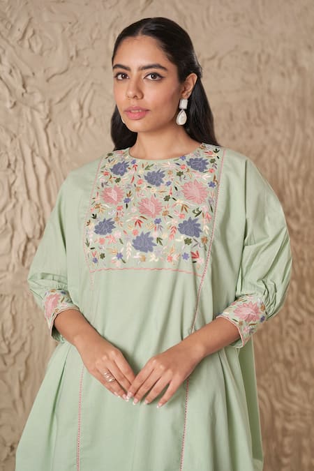 Samatvam By Anjali Bhaskar Green Muslin, Cotton Embroidery Round Neck Maya Floral Kurta With Pleated Pant Online at Aza Fashions Samatvam By Anjali Bhaskar_Green Muslin, Cotton Embroidery Round Neck Maya Floral Kurta With Pleated Pant _Online_at_Aza_Fashions