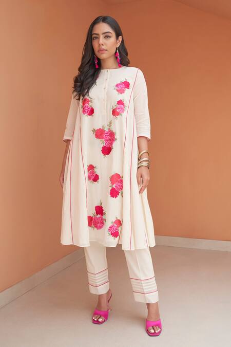 Samatvam By Anjali Bhaskar_Ivory Cotton Embroidery, Tassels Round Niyati A-line Kurta And Pleated Pant Set _at_Aza_Fashions