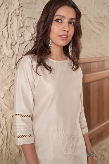 Samatvam By Anjali Bhaskar Ivory Chanderi Embroidery, Lace Round Sahar Thread Straight Kurta And Pant Set at Aza Fashions Samatvam By Anjali Bhaskar_Ivory Chanderi Embroidery, Lace Round Sahar Thread Straight Kurta And Pant Set _at_Aza_Fashions