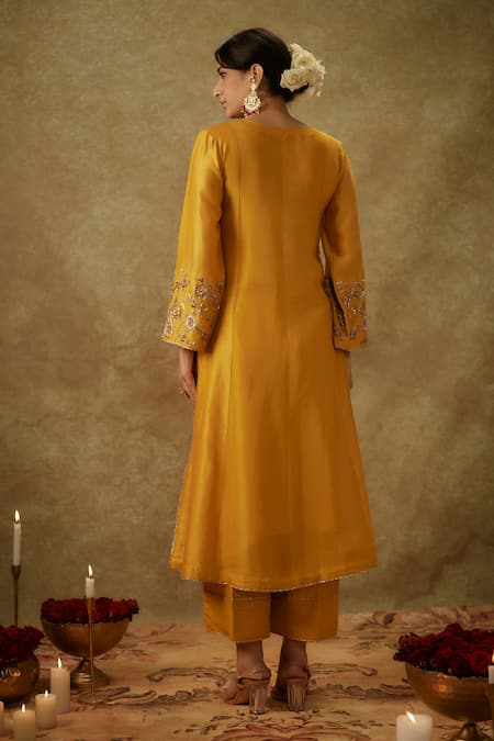 Shop The Aarya Yellow Organza, Handloom Cotton, Chanderi Embroidery, Zardozi Kurta Pant Set at Aza Fashions Shop_The Aarya_Yellow Organza, Handloom Cotton, Chanderi Embroidery, Zardozi Kurta Pant Set _at_Aza_Fashions