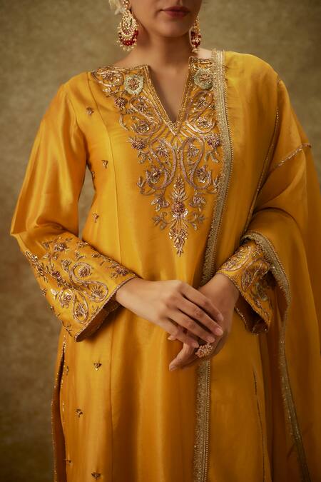 The Aarya Yellow Organza, Handloom Cotton, Chanderi Embroidery, Zardozi Kurta Pant Set at Aza Fashions The Aarya_Yellow Organza, Handloom Cotton, Chanderi Embroidery, Zardozi Kurta Pant Set _at_Aza_Fashions