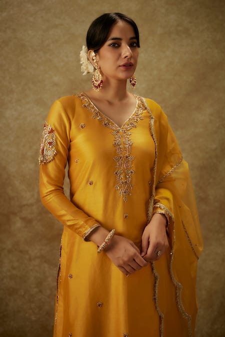 Buy_The Aarya_Yellow Organza, Handloom Cotton Embroidery Chanderi Handwoven Kurta Pant Set _Online_at_Aza_Fashions