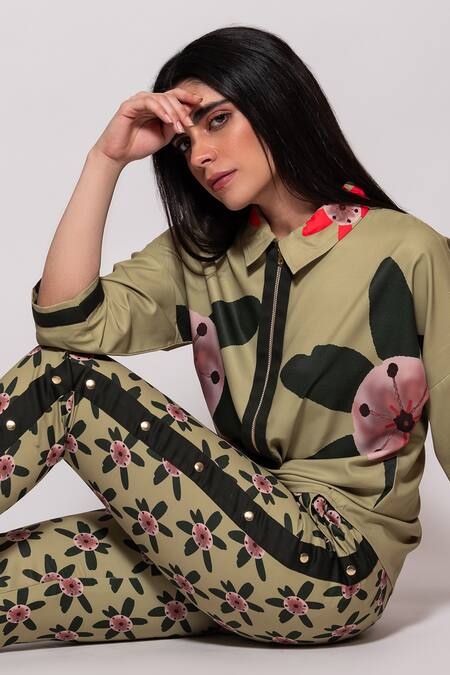 Veera Wear_Green Cotton Studs Collared Flora Print Shacket With Pant_at_Aza_Fashions
