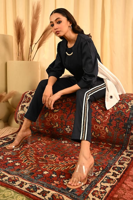 Veera Wear Blue Cotton Round Neck Eyelet Embellished Colorblocked Fin Top With Pant at Aza Fashions Veera Wear_Blue Cotton Round Neck Eyelet Embellished Colorblocked Fin Top With Pant_at_Aza_Fashions