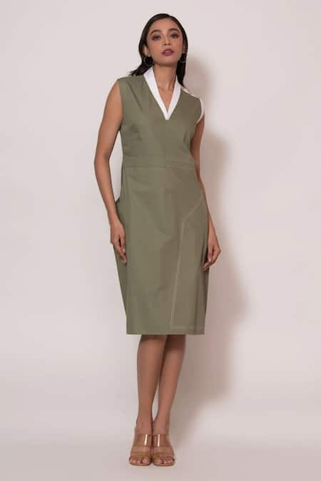 Veera Wear Contrast Collar Sleeveless Dress 