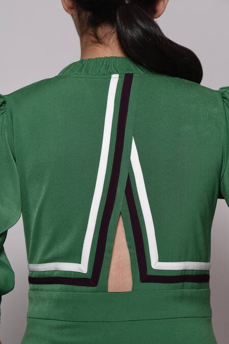 Veera Wear_Green Crepe Round Neck Contrast Side Pocket Dress_Online_at_Aza_Fashions