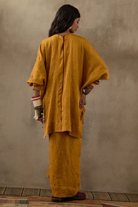 Shop Aseem Kapoor Yellow Silk Tassels, Lace Open Neck Tribal Veni Dupatta Jacket at Aza Fashions Shop_Aseem Kapoor_Yellow Silk Tassels, Lace Open Neck Tribal Veni Dupatta Jacket _at_Aza_Fashions