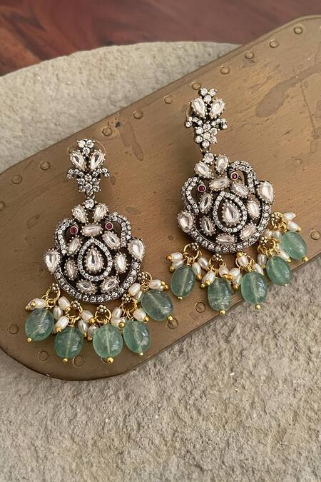 Saga Jewels Silver Plated Beads, Diamonds, Stones Antique Regal Jadau Polki Necklace Set Online at Aza Fashions Saga Jewels_Silver Plated Beads, Diamonds, Stones Antique Regal Jadau Polki Necklace Set _Online_at_Aza_Fashions