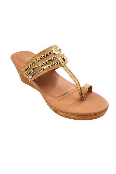 The Madras Trunk_Gold Haiku Flora Brocade Kolhapuri Wedges _Online_at_Aza_Fashions