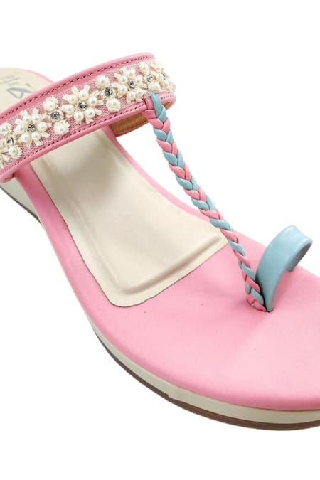 Buy_The Madras Trunk_Cream Haiku Bloom And Braided Strap Kolhapuri Wedges _Online_at_Aza_Fashions