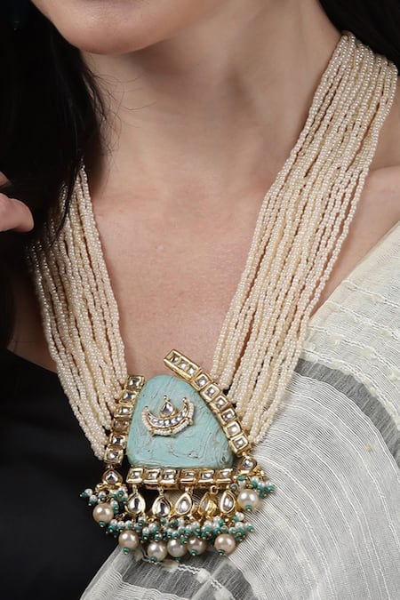 Dugran By Dugristyle Green Chaand Haar Necklace Online at Aza Fashions Dugran By Dugristyle_Green Chaand Haar Necklace _Online_at_Aza_Fashions